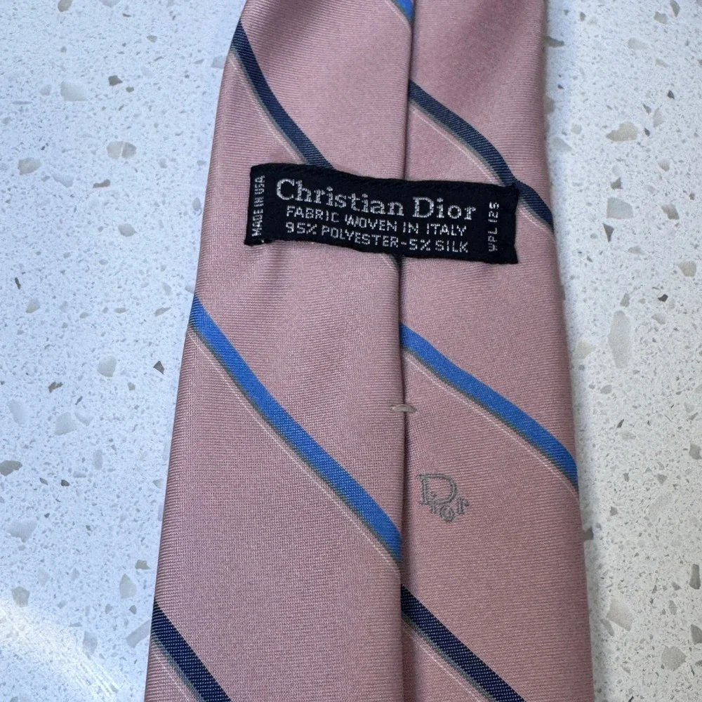 Christian Dior Mens Silk Blend Striped Tie Pink Blue Made in USA Italian Fabric